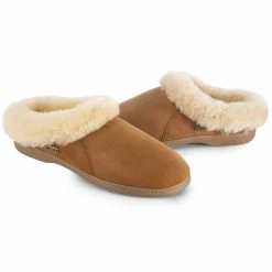 Acorn Ewe Collar Slippers - Women's