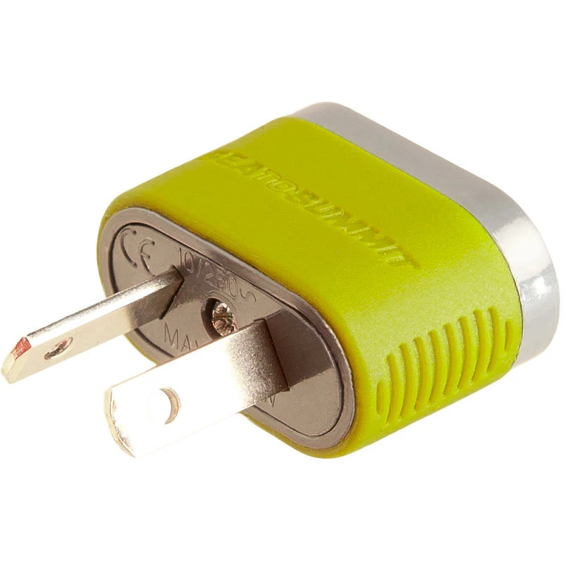 Sea To Summit TravellingLight Travel Adapter (Fall 2022) - Image 4